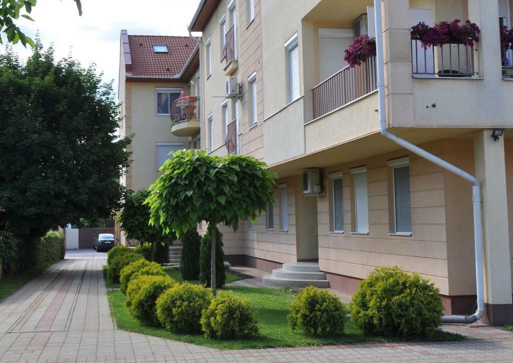 Sunrise 2 Apartment Hajduszoboszlo Exterior foto